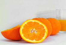 Miks unistad kooritud apelsinidest?